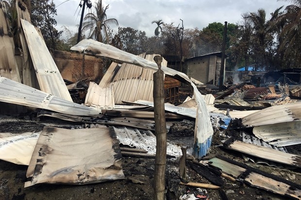 Arakan'da sistematik kundaklamalar uyduyla görüntülendi 24