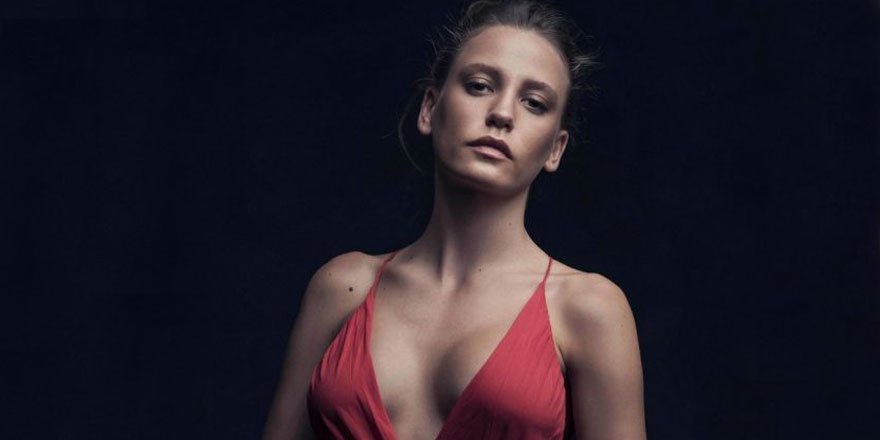 Ünlüler derbide kimi destekliyor?