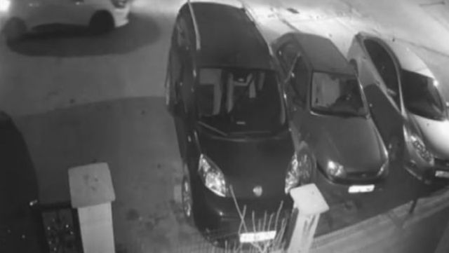 Pendik'te işadamının aracına kurşun yağmuru