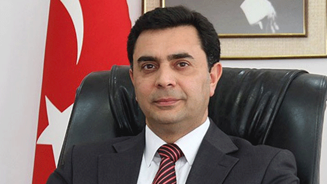 “Liberaller Nami’ye kapı açıyor”