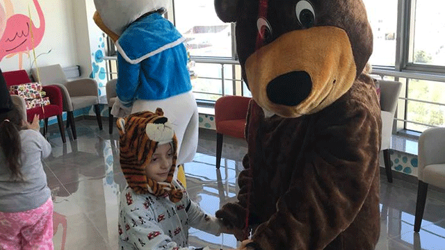 KKTC Alevi Kültür Merkezi Çocuk Onkolojisi’ni ziyaret etti