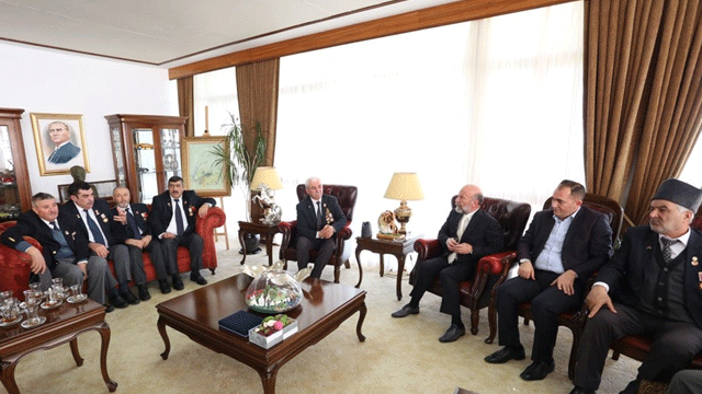 Sivas Belediyesi ve Sivas Muharip Gaziler Derneği , YDÜ’yü ziyaret etti