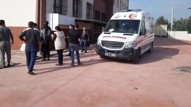 İzmir'den son dakika! Gaziemir'de okulda doğalgaz patlaması! 1 ölü, 4 yaralı