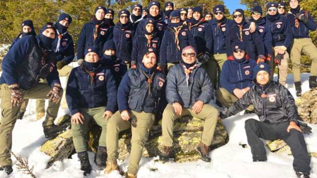 Karda yaşamayı öğrendiler