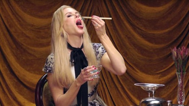 Ünlü Oyuncu Nicole Kidman, Bir Tabak Dolusu Kurtçuk Yedi