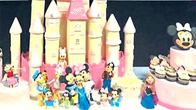 Demet Akalın'ın Kızına Aldığı 6 Bin TL'lik Pastayla Yine Olay Oldu