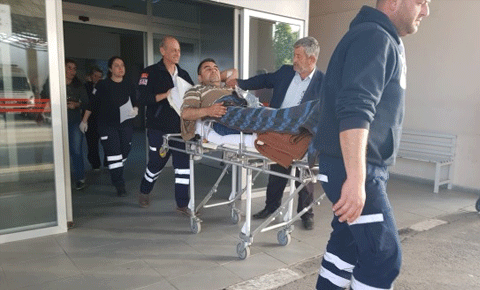 Elinden düşen tüfekle yaralandı