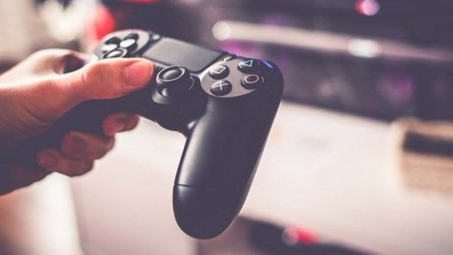 Google PlayStation'a rakip oluyor
