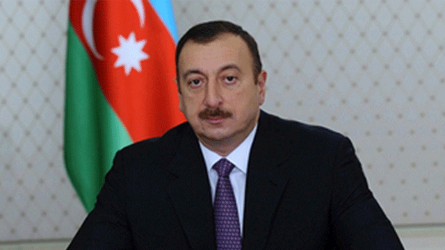 Yeni Azerbaycan Partisi, Aliyev'i cumhurbaşkanı adayı gösterdi