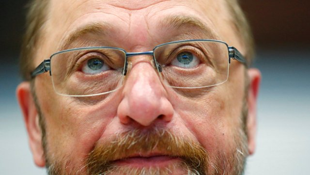 Schulz, Almanya Dışişleri Bakanı olmaktan feragat etti