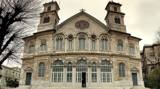 Rum Ortodoks Kilisesi’nden ABD Başpiskoposu’na onur madalyası