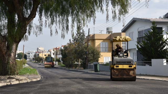 Lefkoşa’daki asfaltlama çalışmaları sürüyor