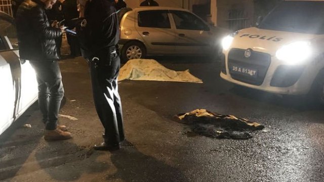 İzmir'de genç kadın, sokak ortasında yanarak öldü