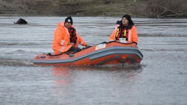 Meriç Nehri'nde alabora olan botta FETÖ şüphelisinin cesedine ulaşıldı