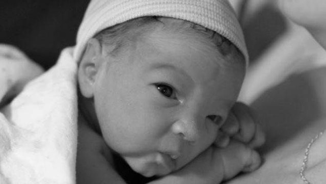 Sosyal medyanın en genç fenomeni: Yeni doğan bebek 4 günde 144 bin takipçiye ulaştı