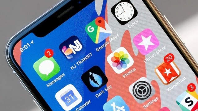 Apple, telefon pazarında liderliği eline aldı!