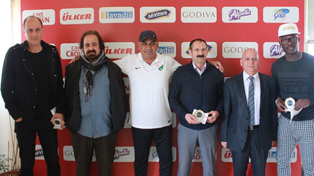 Başarılılar ödüllendirildi