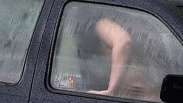 ABD’de yine öğrenci istismarı! Kadın öğretmen öğrencisiyle cinsel ilişki sırasında yakalandı