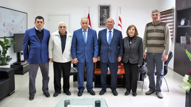 Özyiğit Atatürk Öğretmen Akademisi Yönetim Kurulu’nu kabul etti...Üyeler istifalarını sundu