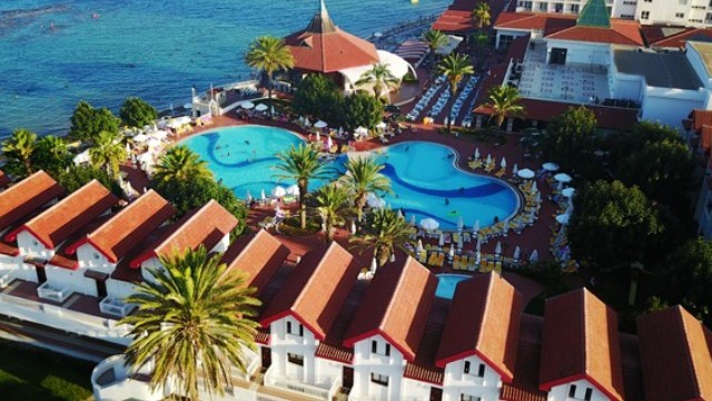 Salamis Bay, “Golden Award”a ilerliyor