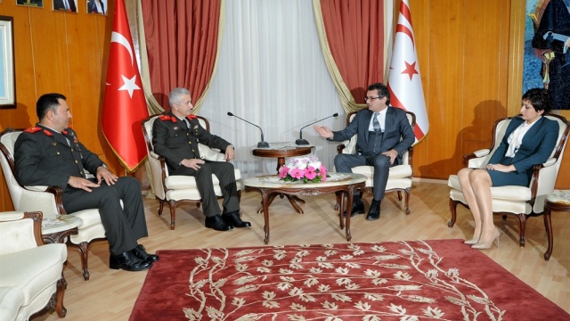 Başbakan Erhürman, GKK Komutanı Tuğgeneral Algan ve Volkan’ı kabul etti