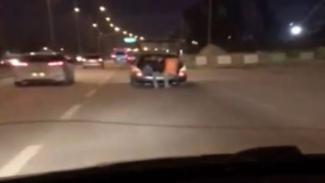 Adana'da gençlerin bagajdaki tehlikeli yolculuğu