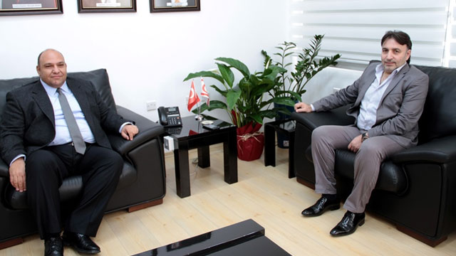 Bayındırlık ve Ulaştırma Bakanı Atakan, Kamu-Sen ile görüştü