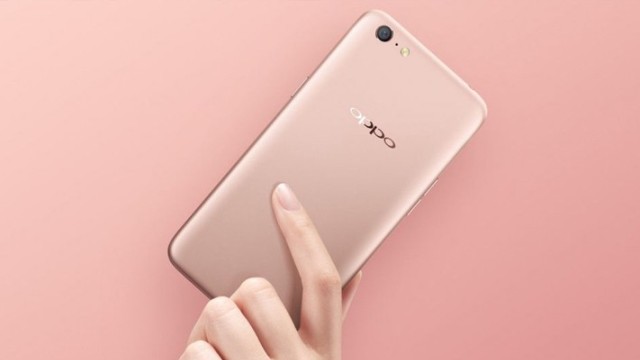Oppo R15 ve Oppo R15 Plus geliyor