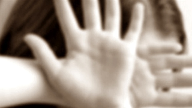 Fransa'da kadınların yüzde 12'si hayatlarında en az bir kez tecavüze uğruyor