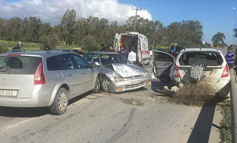 Kuru ot zincirleme kazaya neden oldu