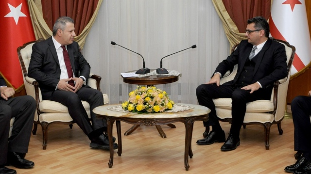 Başbakan Erhürman, sanayi odası yetkililerini kabul etti