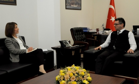 Erhürman: “Madem şikayet ediyoruz statükoya çomak sokmalıyız”