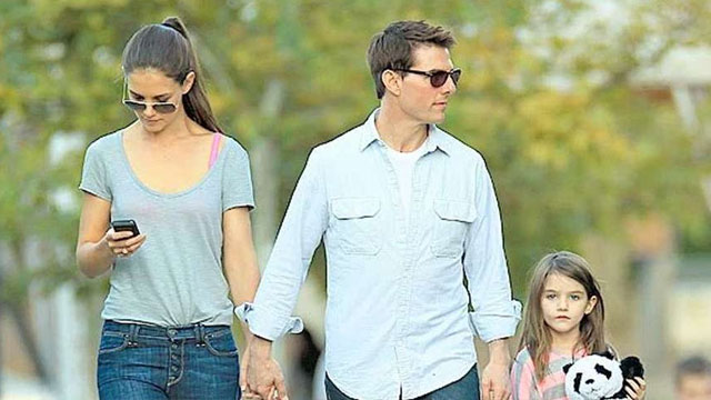 Katie Holmes kızıyla birlikte görüntülendi