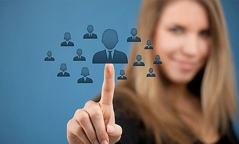 Öncelik, yerli iş gücüne verilmeli