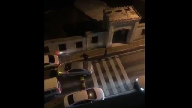 Başakşehir'de hırsızlarla polisler çatıştı