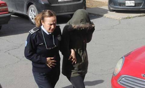 Adaya girerken yakalandı