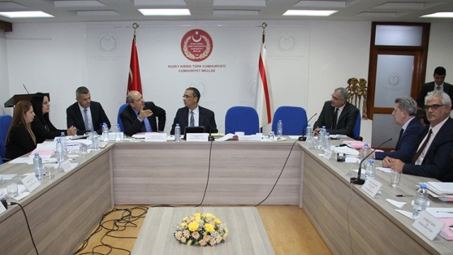 Komite 12 saatlik mesai yaptı, 7 bütçe onayladı