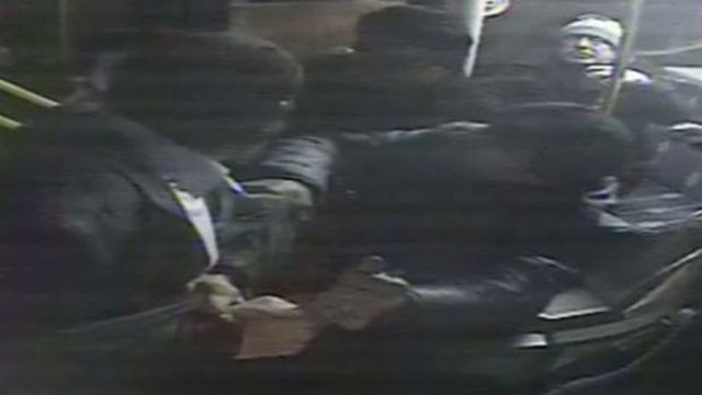 Kadıköy'de otobüs şoförüne tornavidalı saldırı