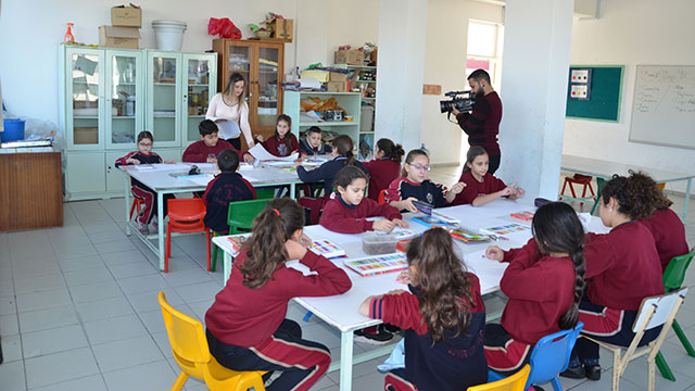 İletişim Fakültesi öğrencisinden örnek mezuniyet projesi;  “Minikler El Ele”