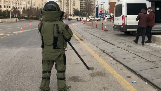 Ankara'da şüpheli çanta imha edilirken polisten ilginç anons!