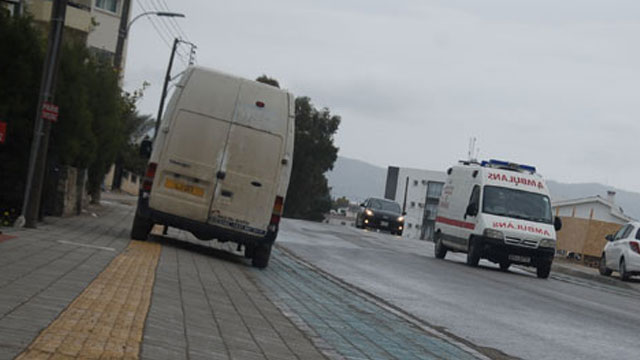 Bisiklet yolları, tembel şoförün otoparkı oldu