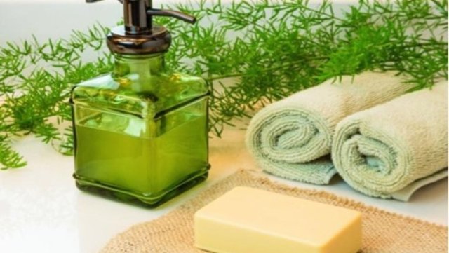 Vücut temizliğinde sabun mu, duş jeli mi?