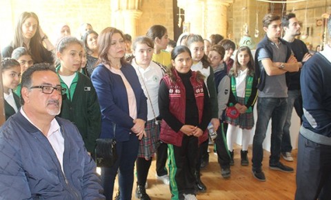 Özel çocuklar ve özel annelerin sergisi