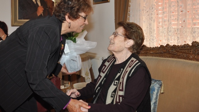 Kıbrıs Türk Kadınlar Birliği, 8 Mart Dünya Emekçi Kadınlar Günü Dolayısıyla Süheyla Küçük’ü ziyaret etti