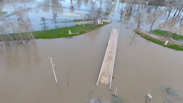 Tunca Nehri'nde alarmın rengi 'kırmızı' oldu