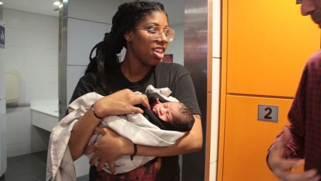 Otelde doğan bebeğe Atatürk Havalimanı personeli sahip çıktı