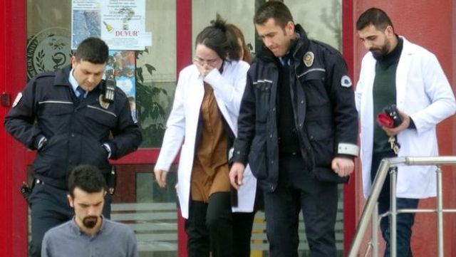 Erzurum'da öğretim üyeleri, 'cihaz' tartışmasından karakolluk oldu