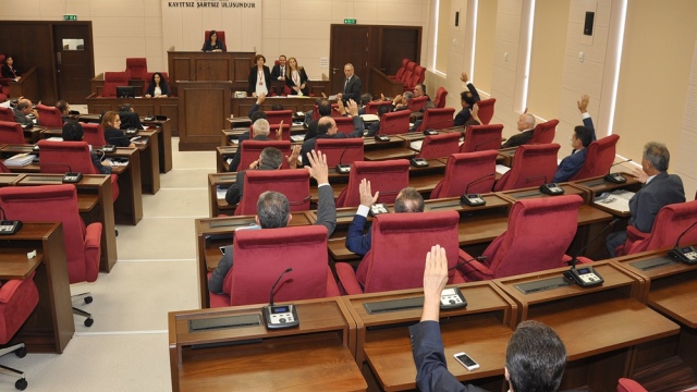 Siber: “Seçim tarihiyle ilgili son sözü meclis söyleyecek”