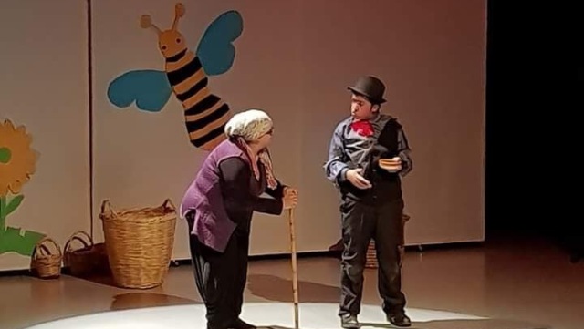 “Pırtlatan Bal” Adlı çocuk oyunu yarın 15:30 ve 19:00’da Rauf Raif Denktaş Kültür ve Kongre Sarayı’nda...