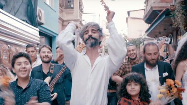 Manuş Baba’dan itiraz…